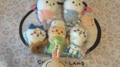 ちいかわ デスクトップから見守るひっかけぬいぐるみ（参加賞持ちうさぎ）など