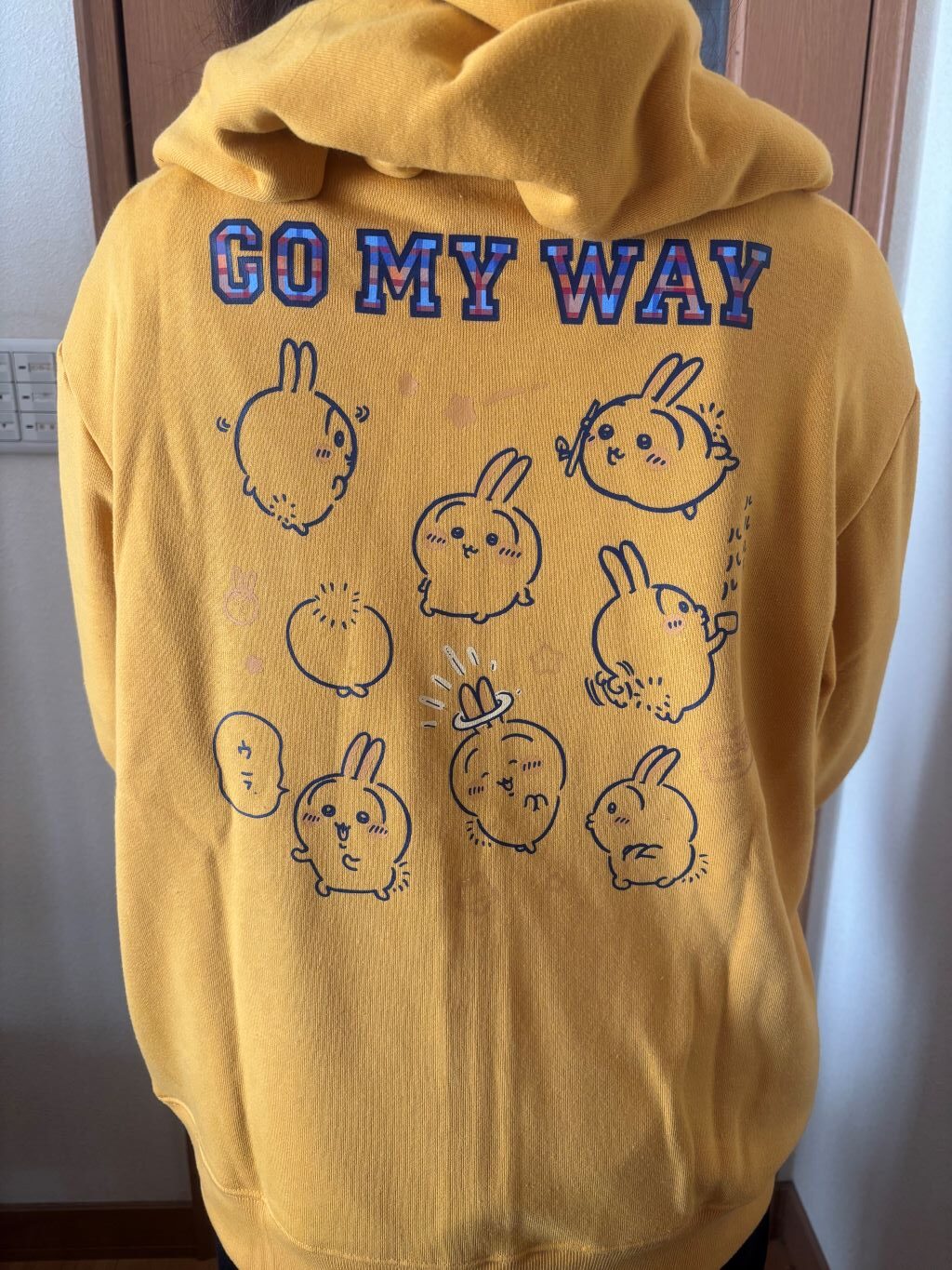 ちいかわ ZIPパーカー うさぎ 買ったよ🎵イエロー！ - ヤハ！うさぎと